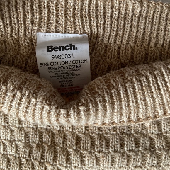 Bench scarf/shrug/wrap - Picture 2 of 3